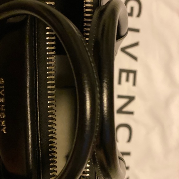 Givenchy medium Antigona patent leather brand new - Picture 5 of 10